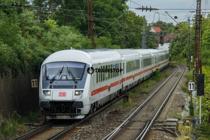 Mit was fahrt ihr lieber mit ?